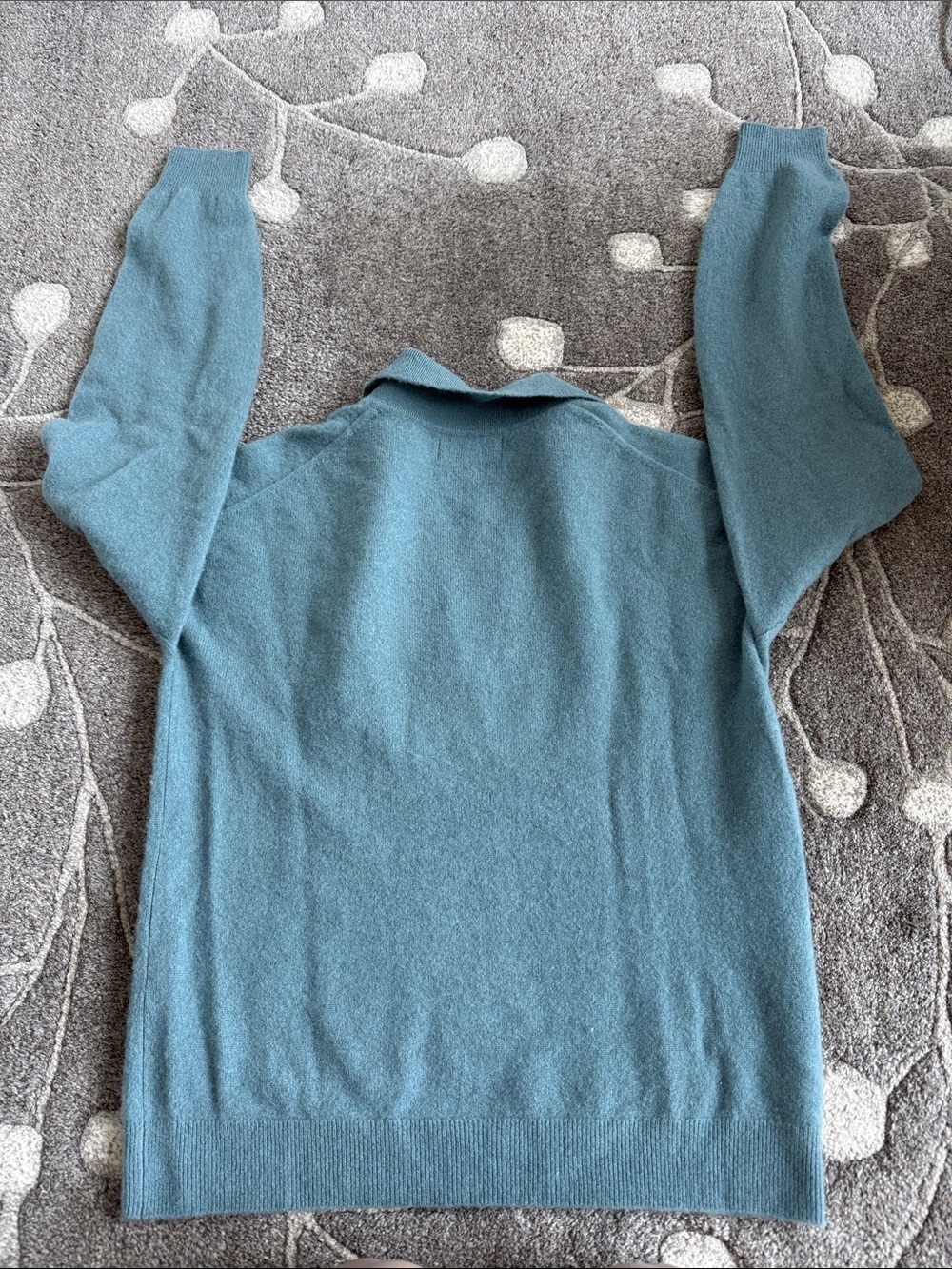 NAADAM Long Sleeve V Neck Polo Sweater, Small - Picture 7 of 8